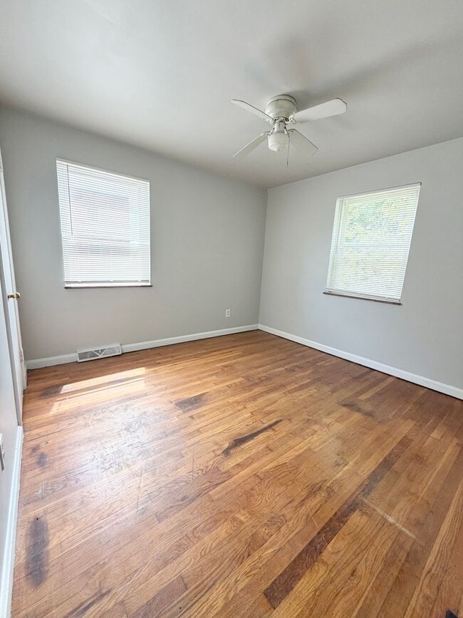 Photo - Nice 3 Bed/1 Bath Brick House for Rent in Mount Healthy.