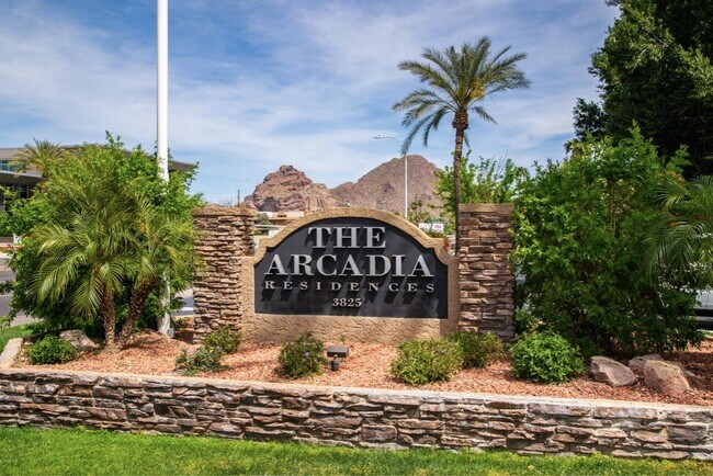 Photo - 3825 E Camelback Rd Condo Unit 280