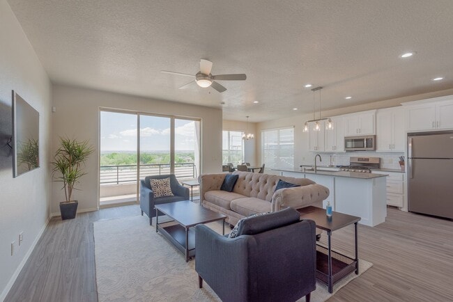 Photo - Horizon Village