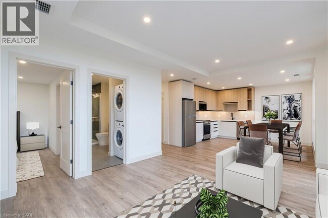 Photo - 4390 Hillview Dr Unité 402