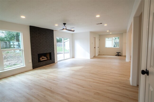 Photo - 3547 Glenwood Springs Dr