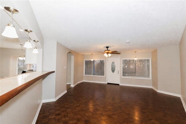 Photo - 2018 Pryor Rd SW