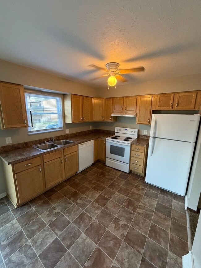 Photo - 1163 Bernath Unidad 1163