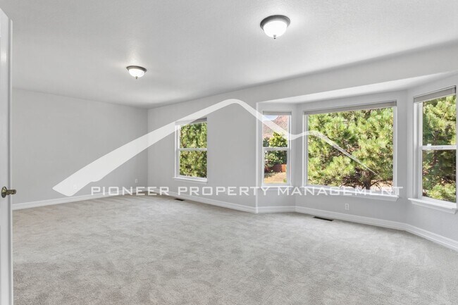 Photo - Low-Maintenance Living in Desirable West S...