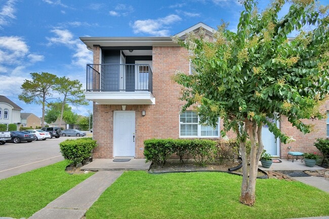 Photo - 11899 Algonquin Dr Unit 1