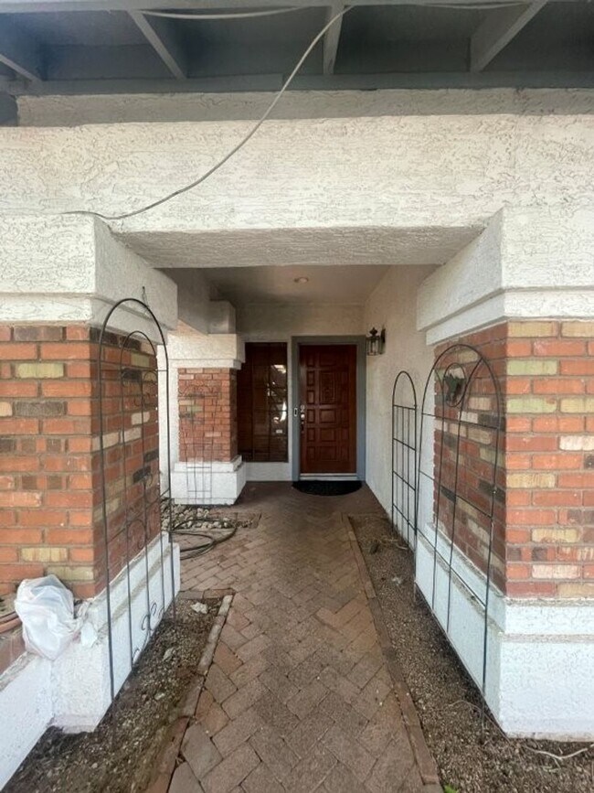 Photo - 6049 W Grandview Rd