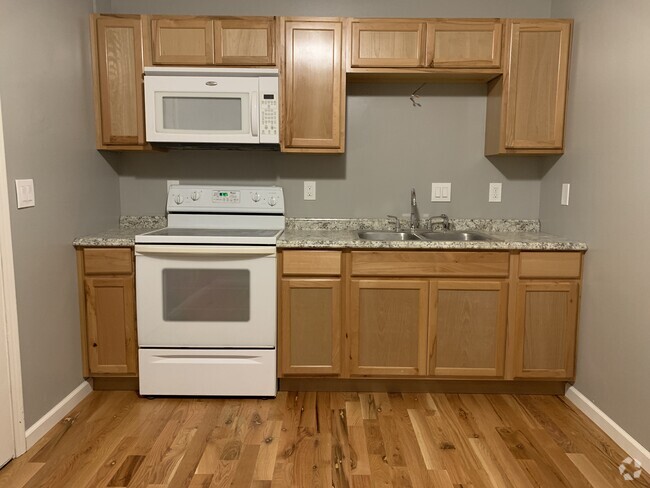 Building Photo - 1426 9th St Unit 4 Rental