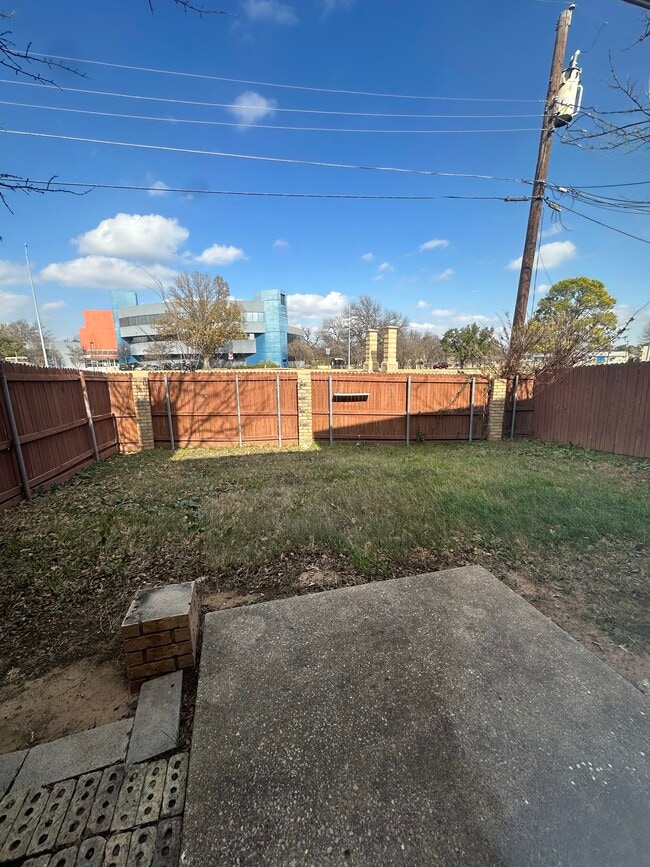 Towne Oaks Townhomes