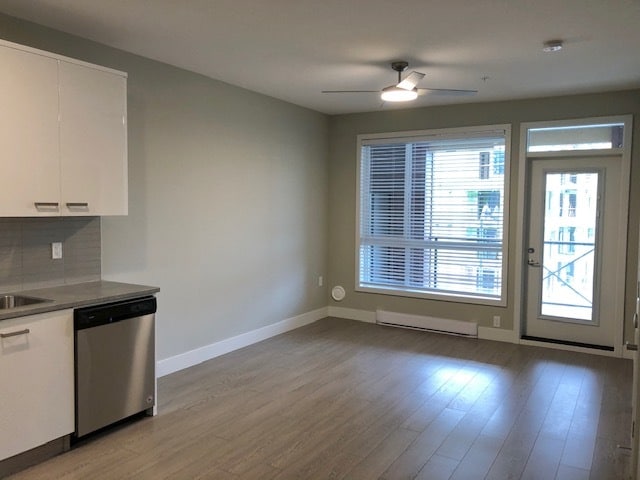 Photo - 45513-45513 Market Way