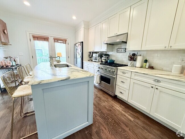 Building Photo - 58 Seaverns Ave Unit 1 Rental