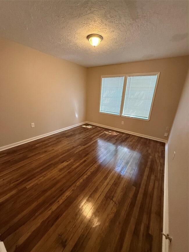 Photo - 8108 Wier Dr