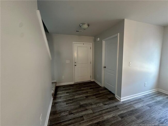 Photo - 910 Sapphire Stone Ln