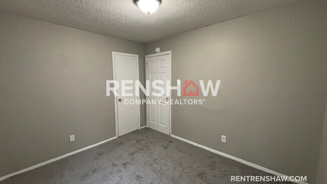 Photo - 3149 University St