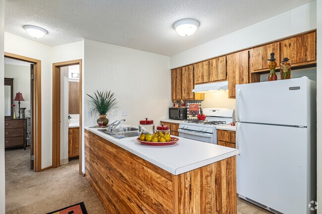 2BD, 1BA - 620SF