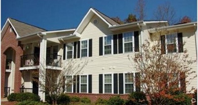 Building Photo - Nantahala Village Rental