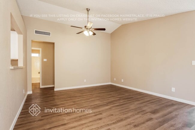 Photo - 3108 E Siesta Ln