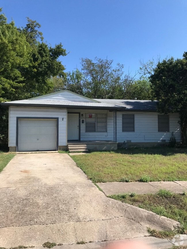 Building Photo - 109 W Vardeman Ave Rental