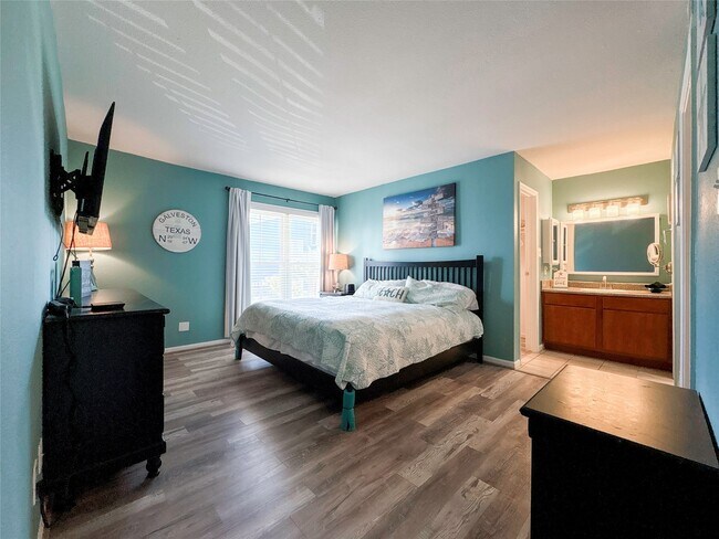 Photo - 3506 Cove View Blvd