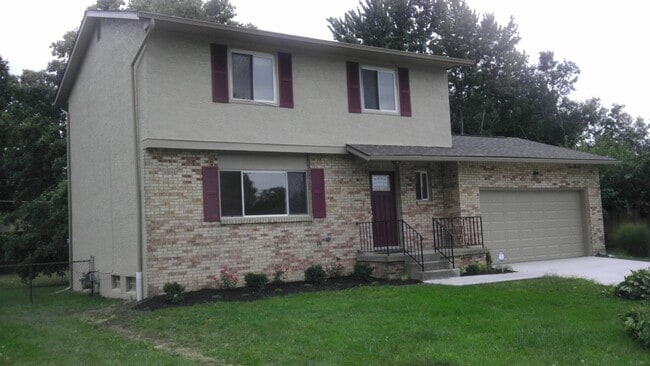 Building Photo - 2124 Seaforth Pl