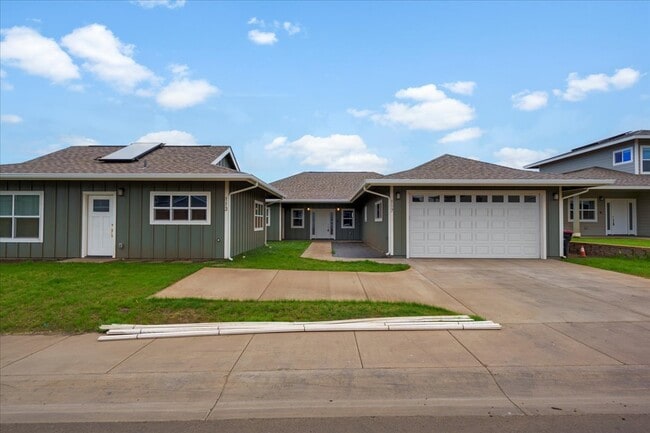 Building Photo - 81 Makawao Ave Rental