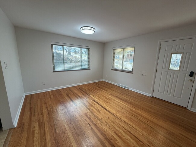 Photo - 1168 Cryer Ave