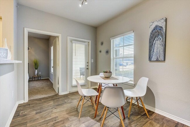 Photo - Southpoint Villas