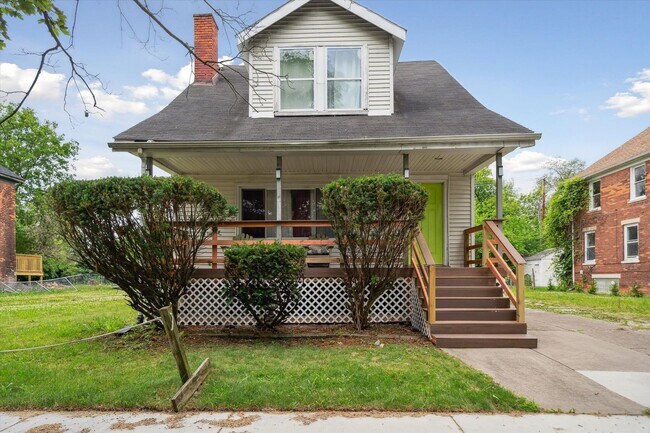 $1,550 - 5 Bed / 2.5 Bath fully furnished ... - $1,550 - 5 Bed / 2.5 Bath fully furnished ... House