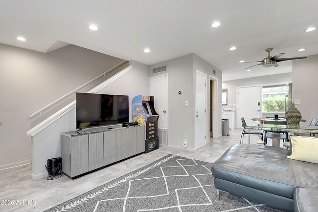 4610 N 68th St Unit 479