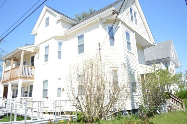Building Photo - 85 Richards Ave Unit 2