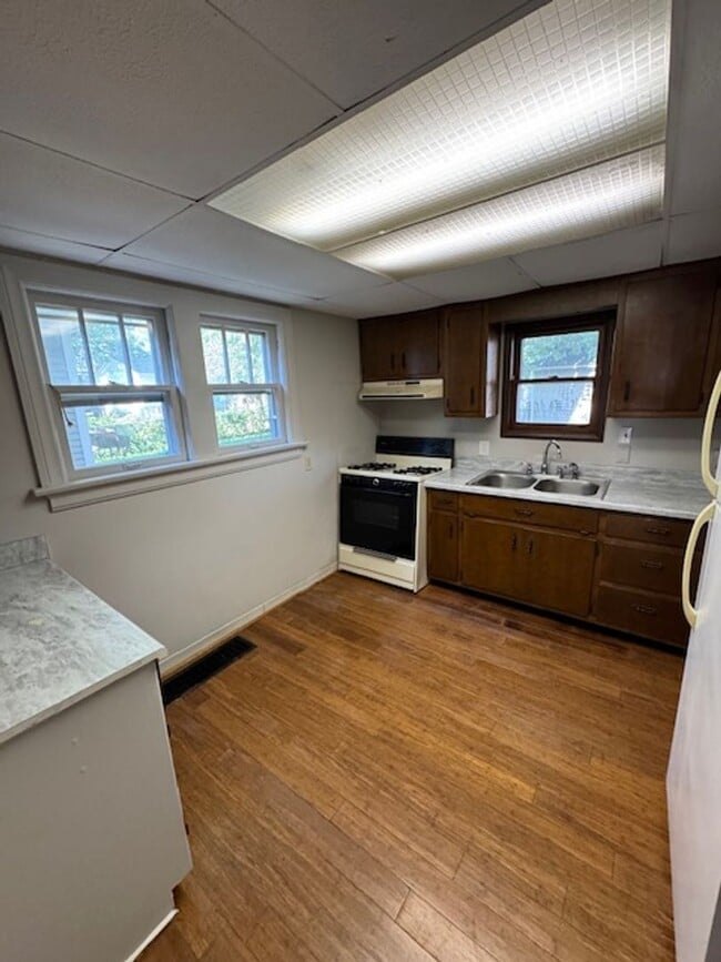 Photo - 3008 Hoagland Ave Unit 3008
