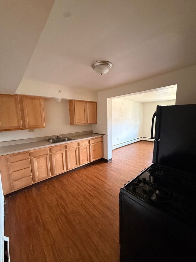 Photo - 2 Bedroom 1 Bathroom Apartment For Rent!