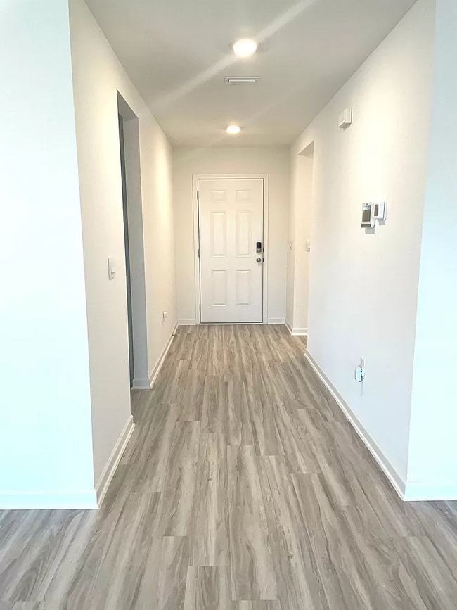 Photo - 395 Preston Wy