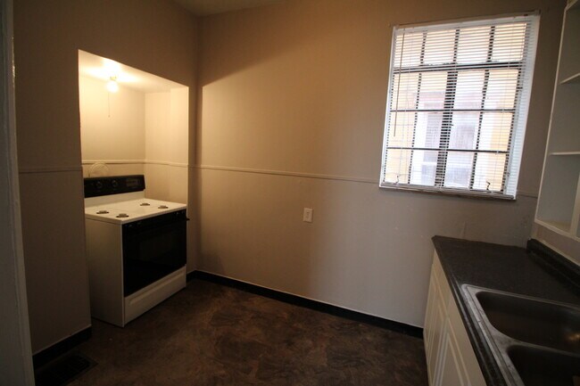 Photo - 1 Bedroom on South High St Unit 1620 S High