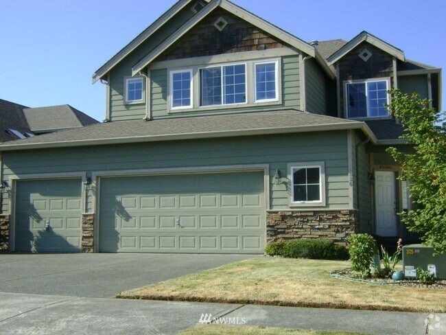 Building Photo - Spacious Federal Way home w/ 3 Car Garage