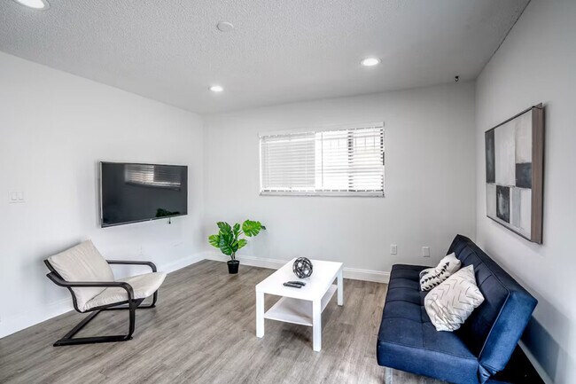 470 SW 7th St Unit SI FL2-ID1056514P