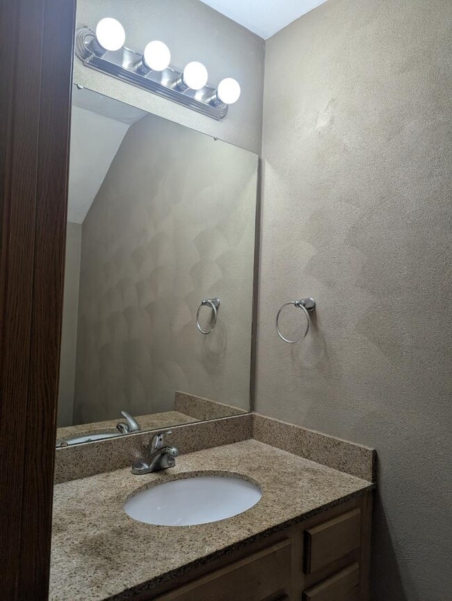 Photo - 139 Northtowne St