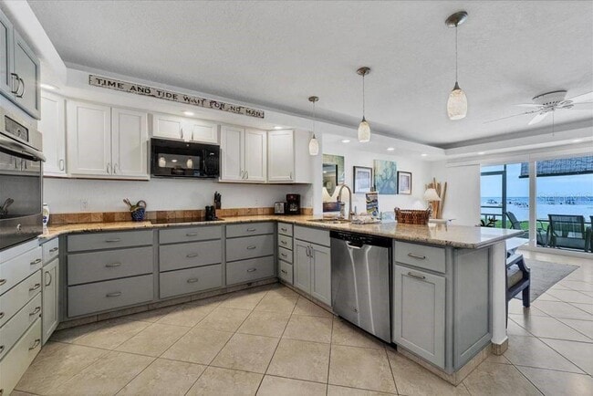 6154 Midnight Pass Rd Unit 104