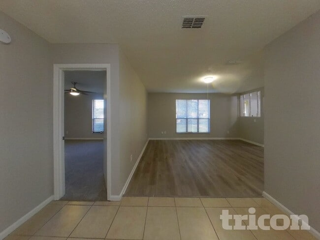 Photo - 2209 Constitution Dr