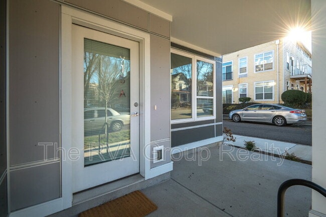 Photo - 918 Porter St Unit A