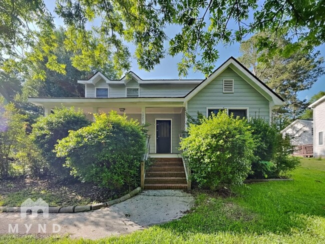 Photo - 1027 River Bend Ct House