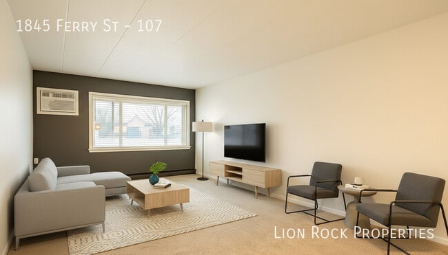 Building Photo - 1845 Ferry St Unit 107