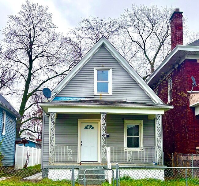 Building Photo - Charming 2 beds 1 baths in Columbus! Newly Renovated