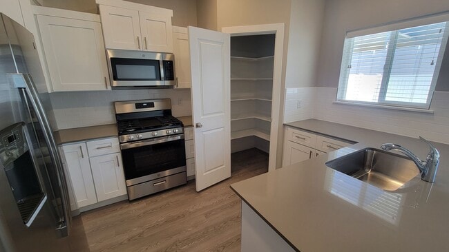 Photo - Cedar City 3 bed | 2 Bath | 2 Car Townhome