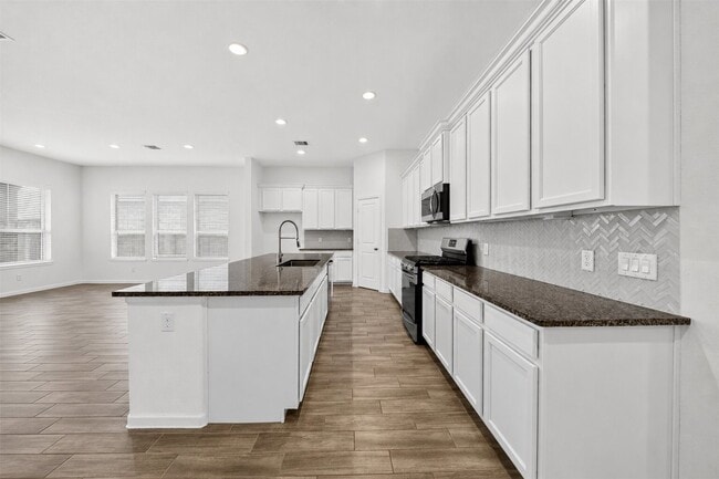 Photo - 6330 Ontario Dr