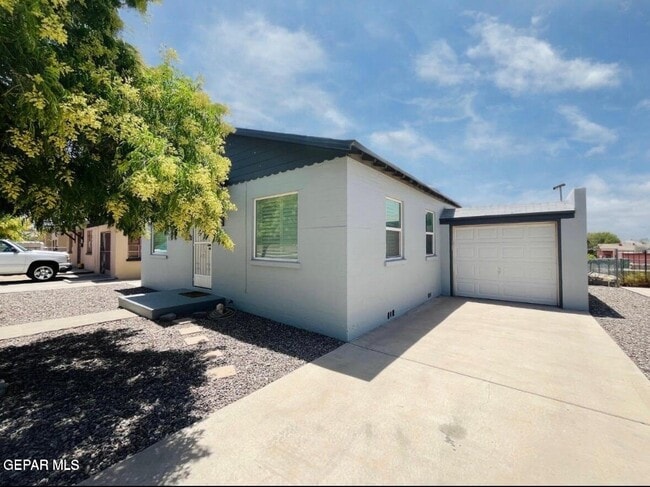 Photo - 4628 Clifton Ave
