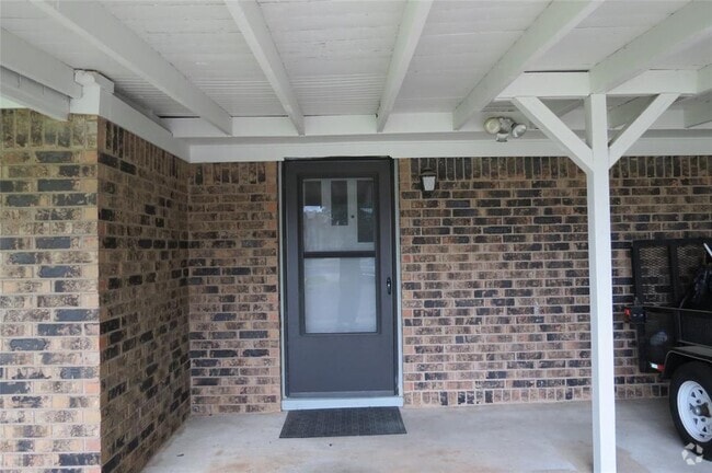Building Photo - 3120 Montgomery Rd Rental