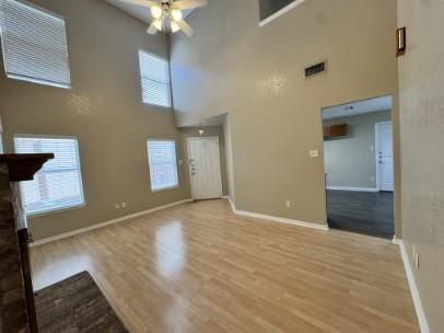 Photo - 2141 Redwing Way
