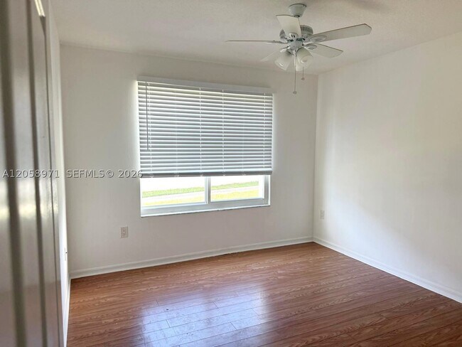 401 Villa Cir Unit 401