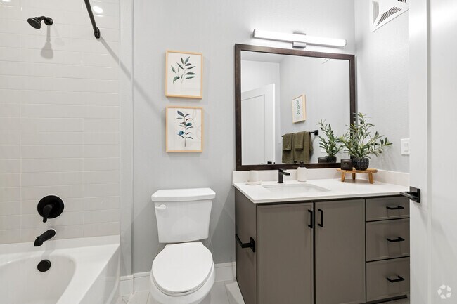 2BR, 2BA - 1,203SF - Bathroom