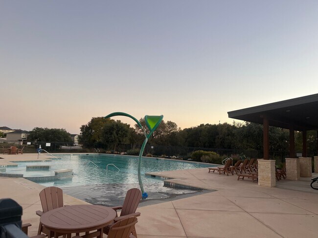 Photo - 2038 Rhesus Vw